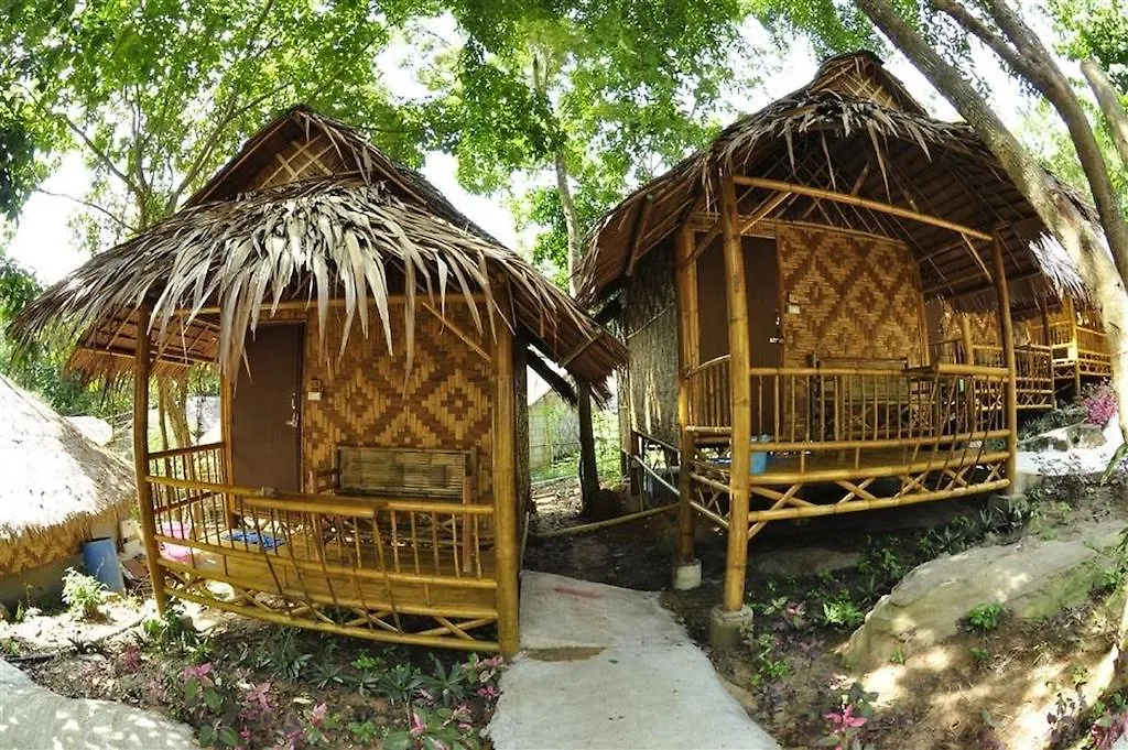 Phi Phi Hill Bamboo Bungalow 2*, Пхипхи