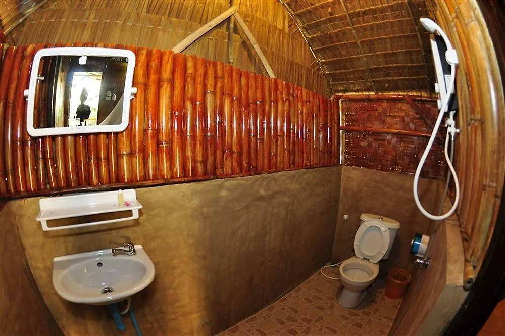 Курортный комплекс Phi Phi Hill Bamboo Bungalow
